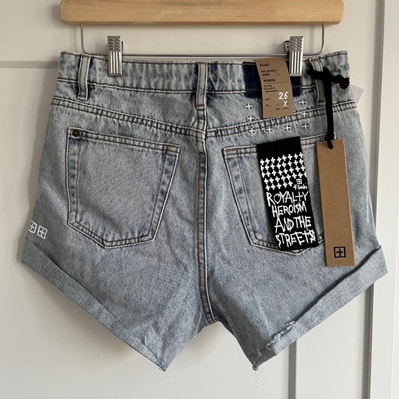 BNWT⎜Aritzia × Ksubi⎜RISE N HI DENIM SHORT⎜MUSE - Picture 16 of 16